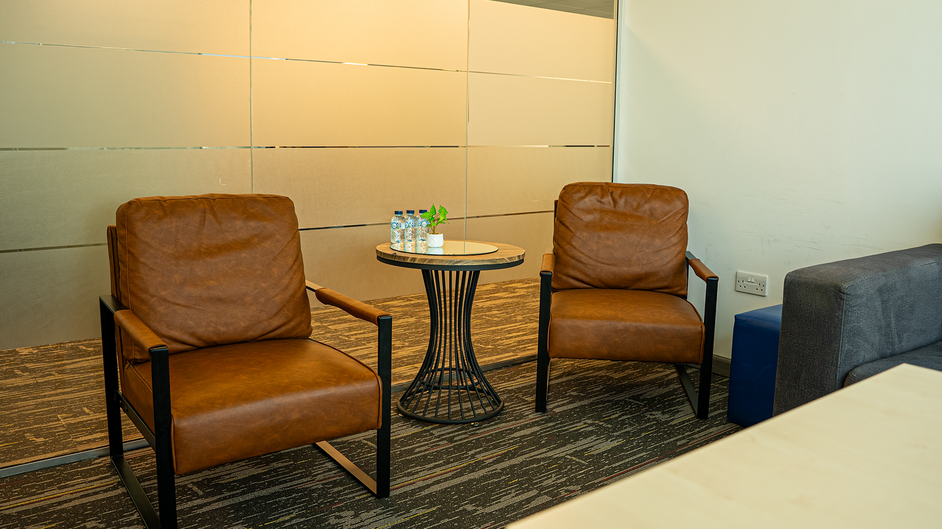 Private office workstation